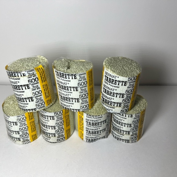 Bernat Latch Hook Rug Pre Cut Light Green 100% Polyester Dye Lot 4780 Lot of 7 - Picture 1 of 5